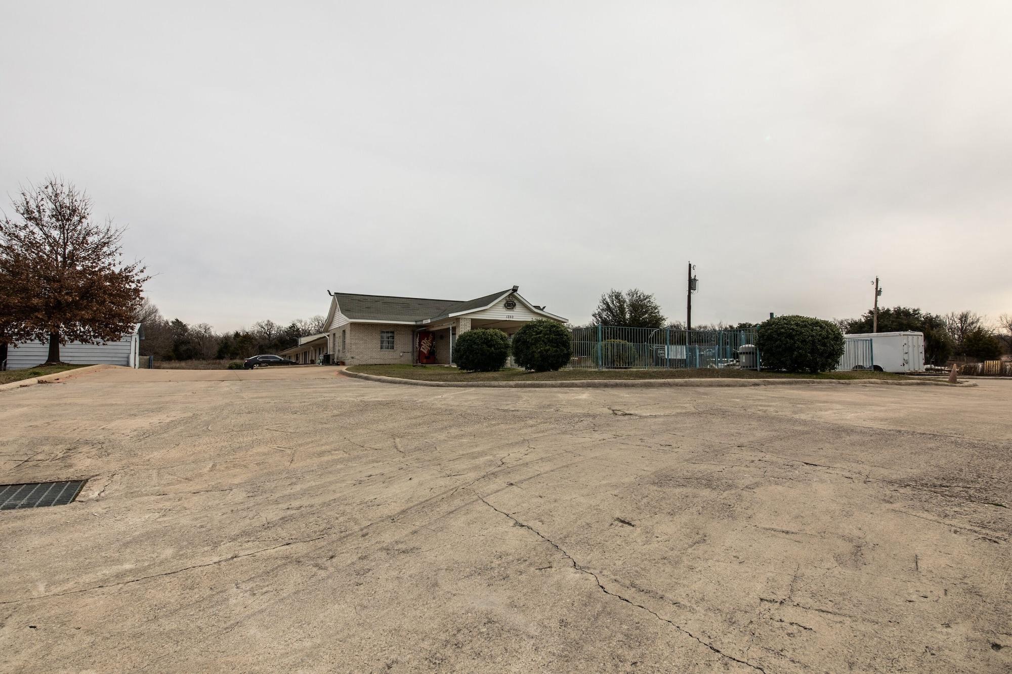 Oyo Hotel Decatur Tx Hwy 287 Northwest المظهر الخارجي الصورة